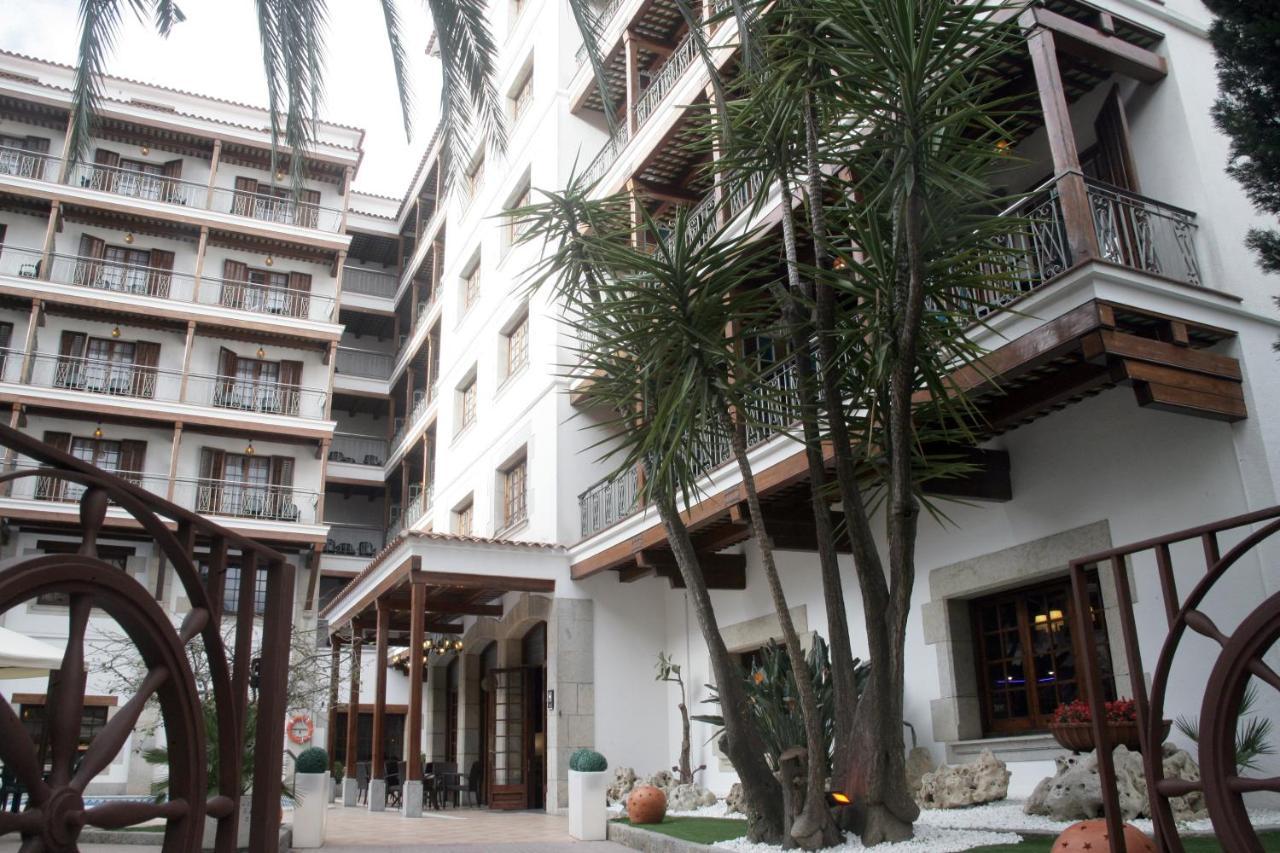 Hotel La Carolina Lloret de Mar Dış mekan fotoğraf