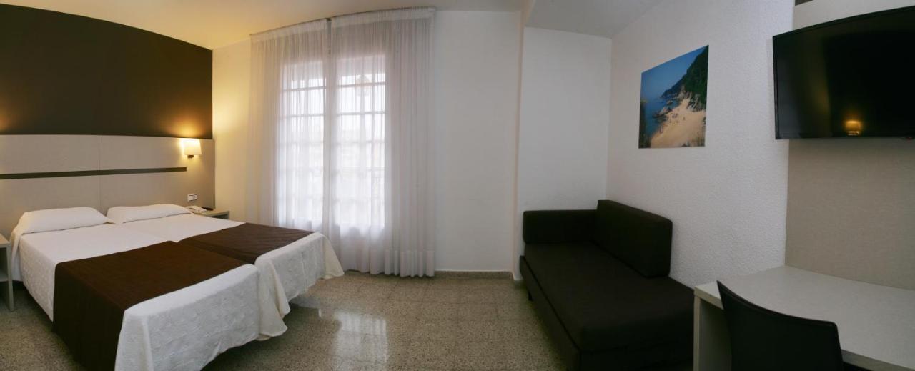 Hotel La Carolina Lloret de Mar Dış mekan fotoğraf