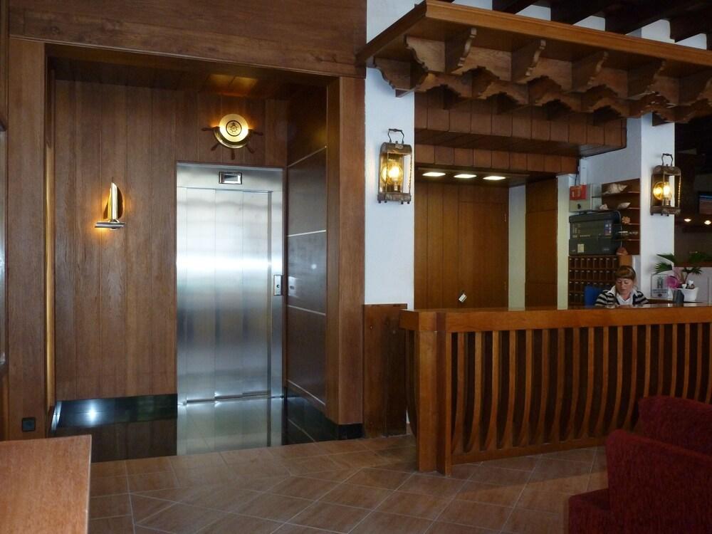 Hotel La Carolina Lloret de Mar Dış mekan fotoğraf