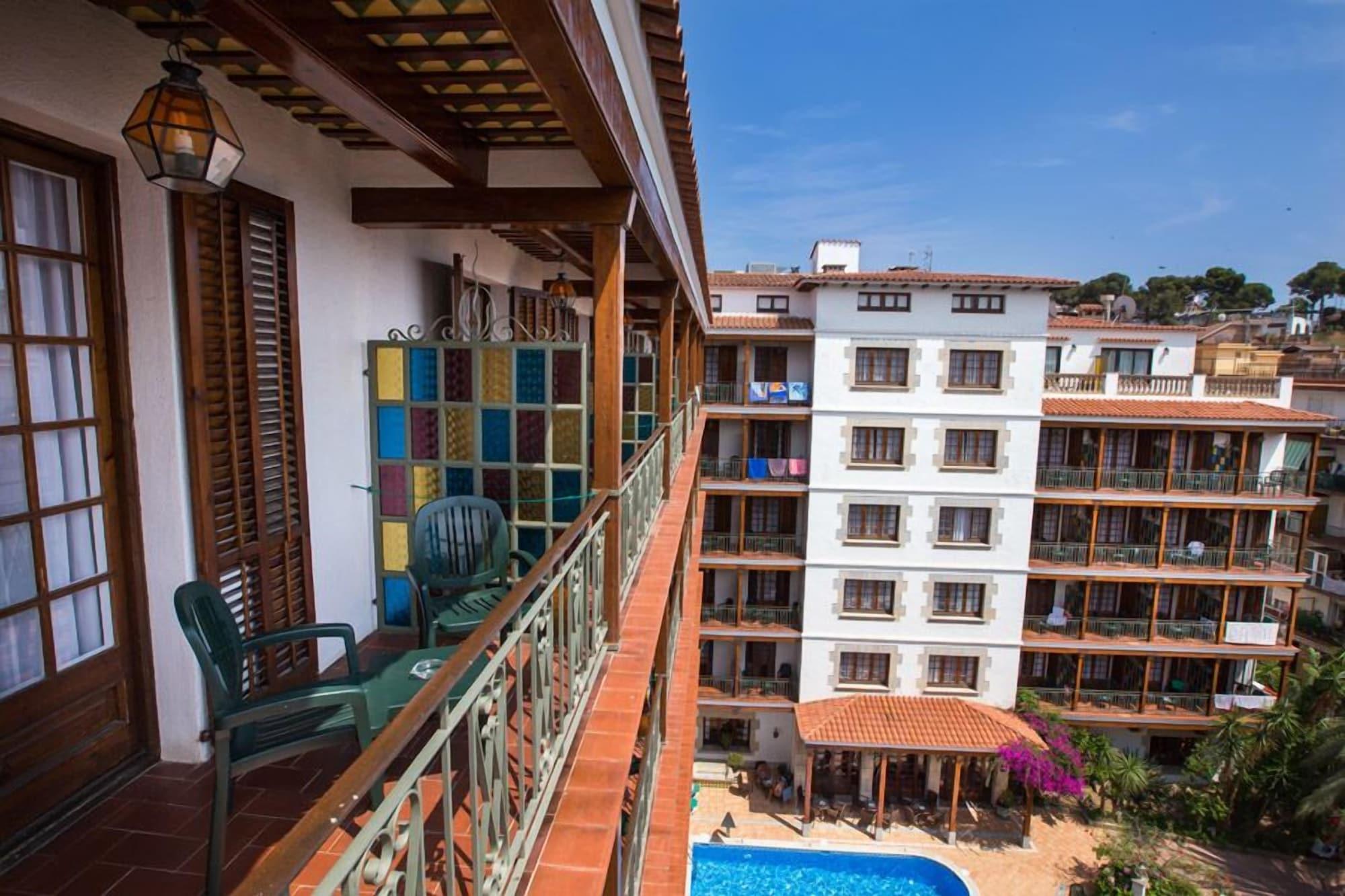Hotel La Carolina Lloret de Mar Dış mekan fotoğraf