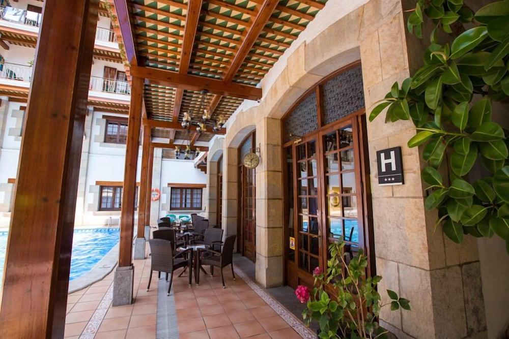 Hotel La Carolina Lloret de Mar Dış mekan fotoğraf