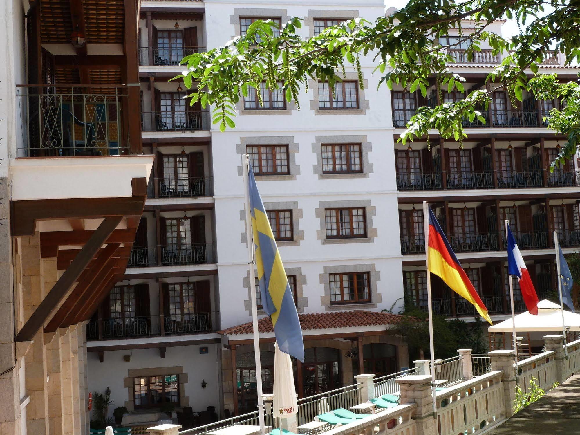 Hotel La Carolina Lloret de Mar Dış mekan fotoğraf