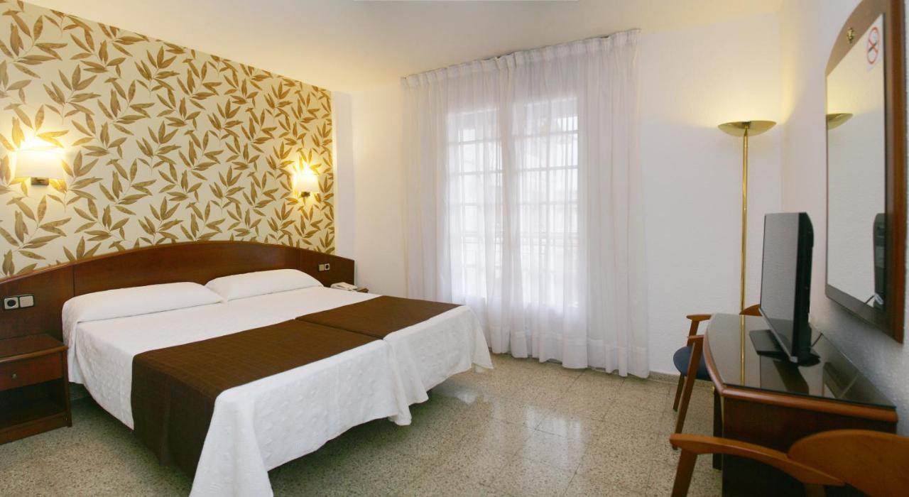 Hotel La Carolina Lloret de Mar Dış mekan fotoğraf