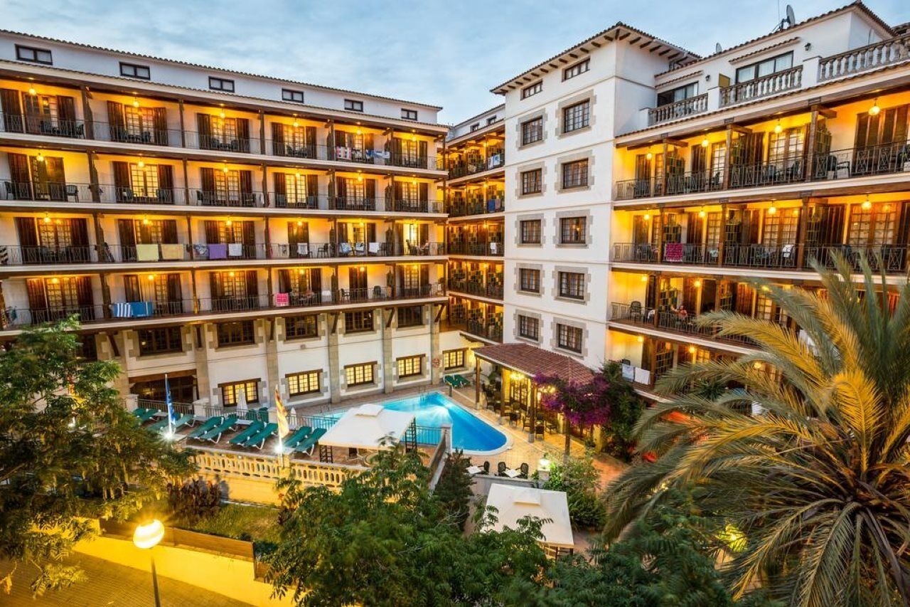 Hotel La Carolina Lloret de Mar Dış mekan fotoğraf